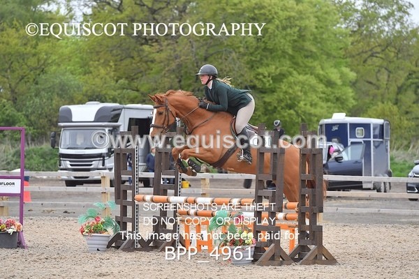 BPP_4961 - CLASS 24 SUN Senior BritiNovice/ 90cm Open