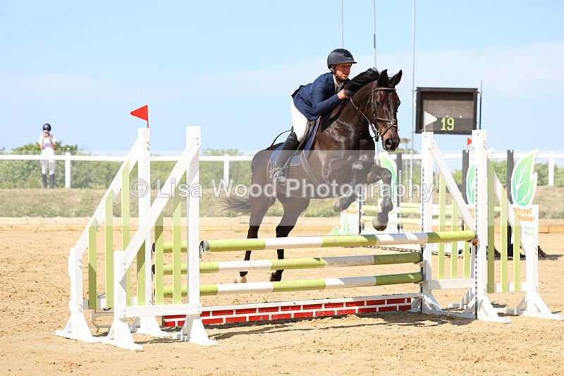 3E7A5795 - Class 4: Senior BN/90cm open