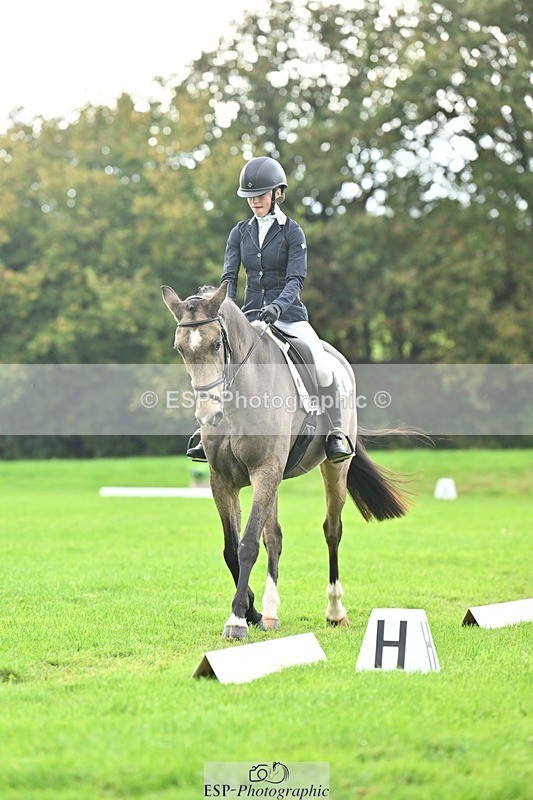 241024-114808-02486 - 319-Neve.Webber-MR.BUZZ