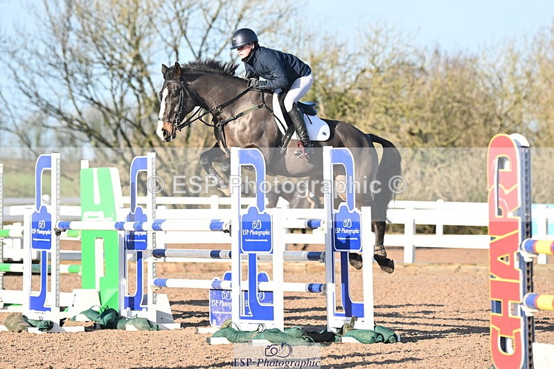 231210A-131026-02507 - Cls 20 Newcomers & 1.10m Open