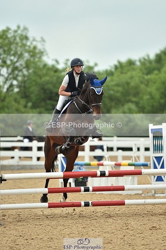 230611A-103654-04704 - Cls 32 85cm Amateur Qualifier