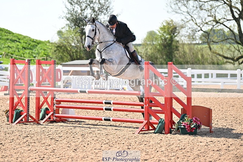 240509A-092457-00113 - Cls 1 British Novice and 90cm Open