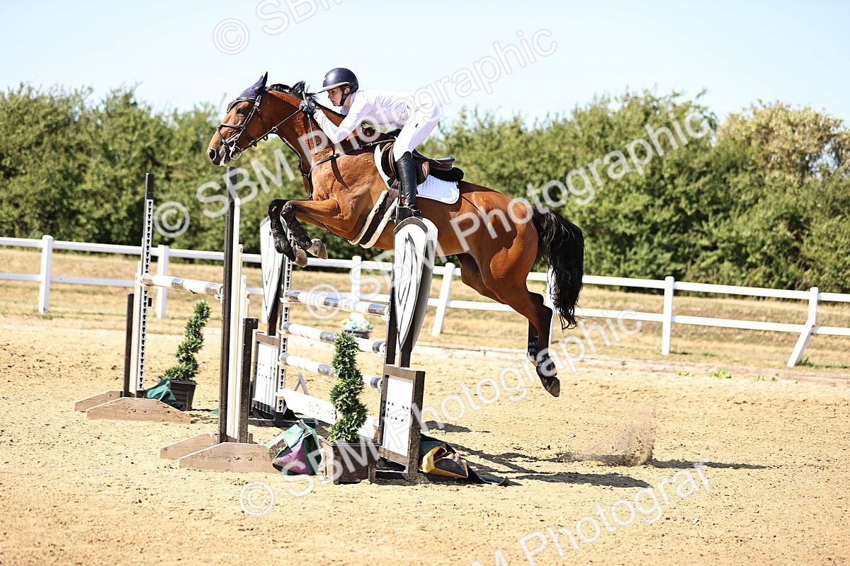 SBM_015649 - Class 16 - Senior foxhunter - 1.20m Open