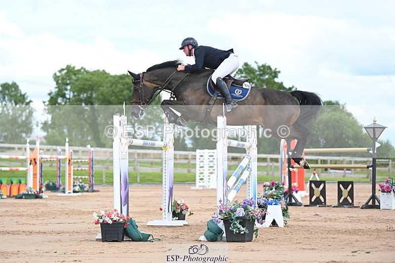 230721A-153656-07339 - Cls 10, 2 Star Big 1.45m Start to break