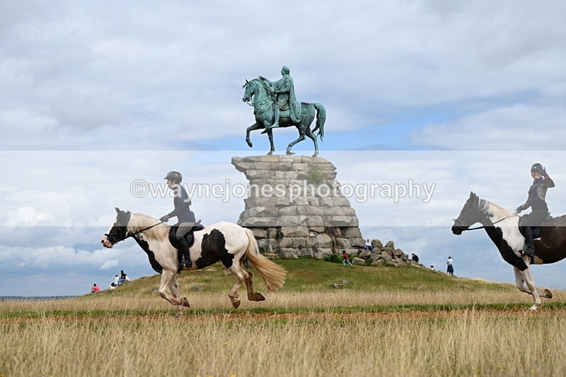 DSC_6921 - Time at Statue 12:45 to 13:15