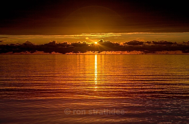 gansey sunset - Skies of Man