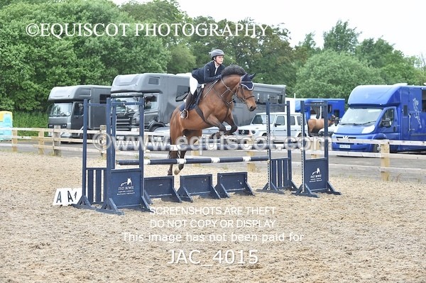 JAC_4015 - CLASS 4 - SAT -Senior Newcomers/ 1.10m Open