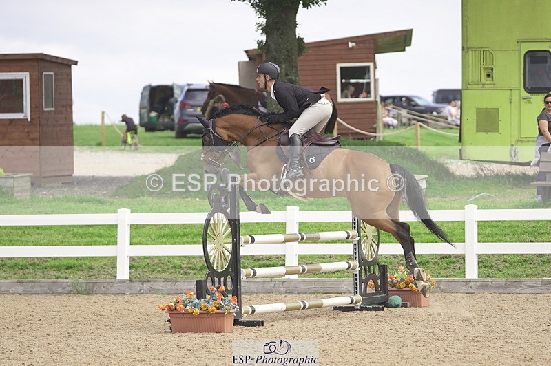 230810A-132822-02425 - Cls 4 1.05m Amateur Quali