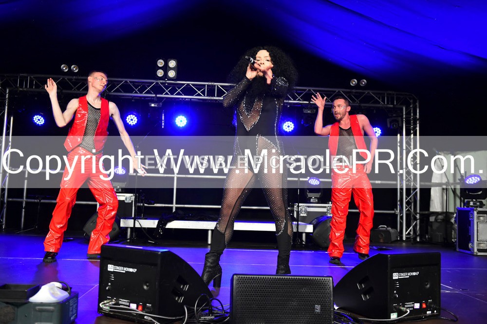 SH4_6584 - The Cher Experience