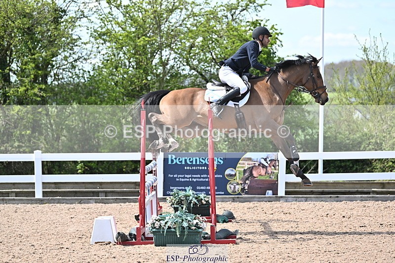 240418A-133733-03540 - Cls 13, 1 Star Bronze Tour 1.10m