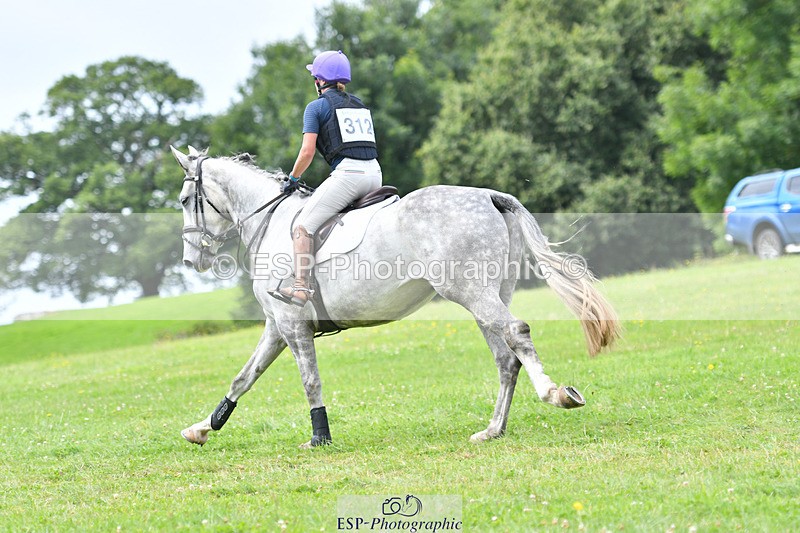 240804-112112-11761 - 312-Charlotte_Billson-KILLYCLOGHAN_MR_MOONSHINE