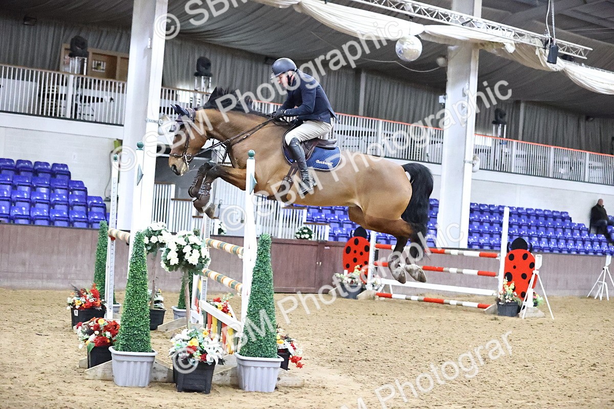 SBM_010185 - Class 25 - Equestrian Senior Foxhunter 1.20m