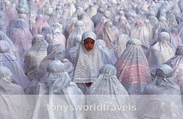 Child looking back, Lombok, Indonesia - Children