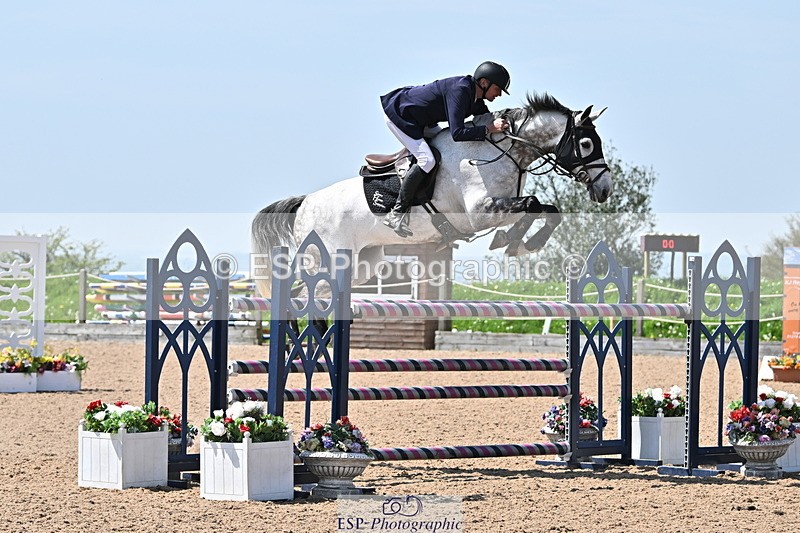 240509A-123855-01819 - Cls 10 National 1.30m Open