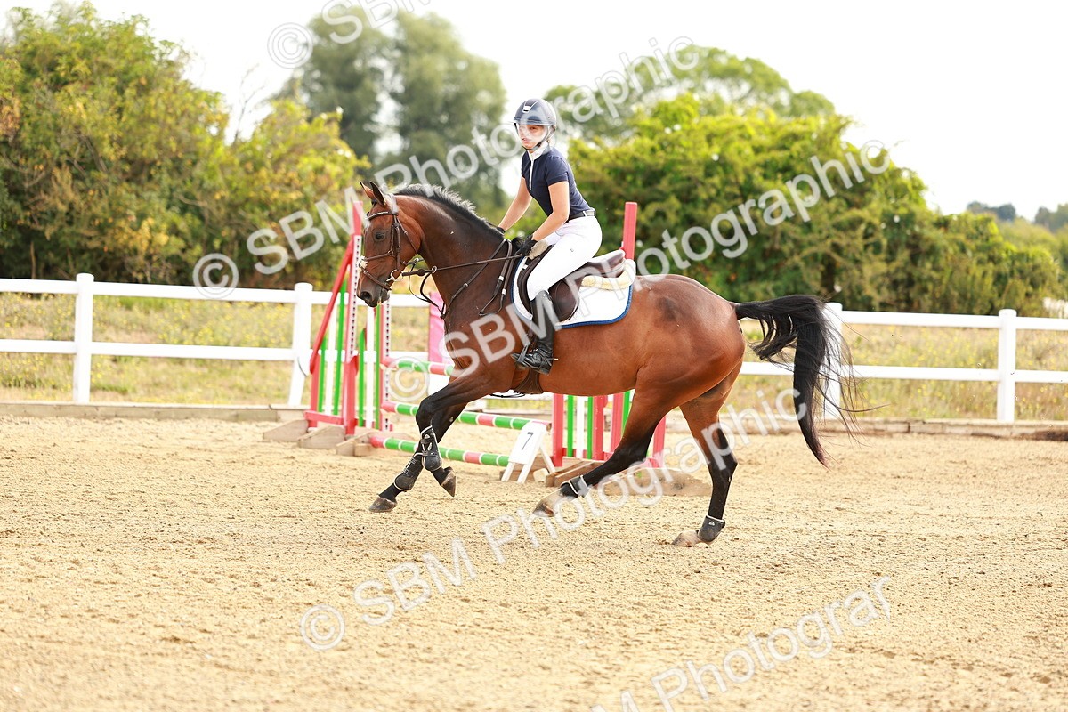 SBM_002008 - Class 8 - Clear Round