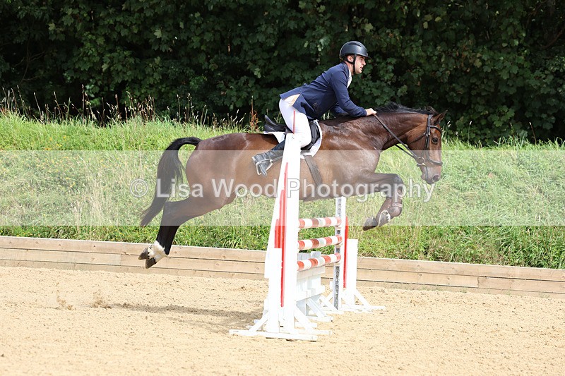 3E7A1719 - Class 13: Senior Newcomers/1.10m open