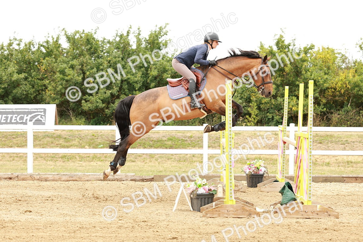 SBM_016796 - Class 20 - Senior Newcomers - 1.10m