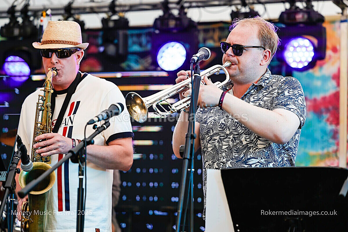 _MGL7384 - MINETY 2025