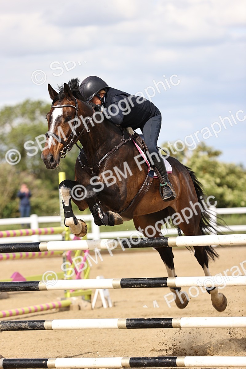 SBM_003629 - Class 13 - Senior Foxhunter - 1.20m