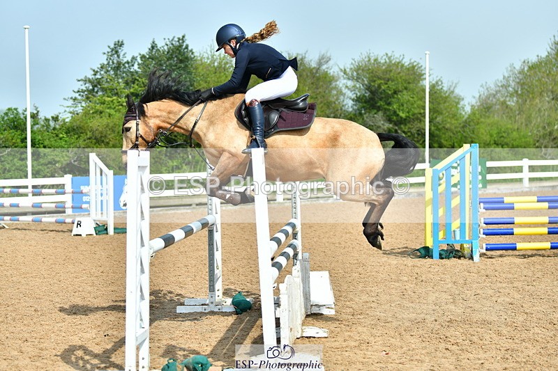 230514A-100845-02174 - Cls 22 Pony Discovery & 90cm Open