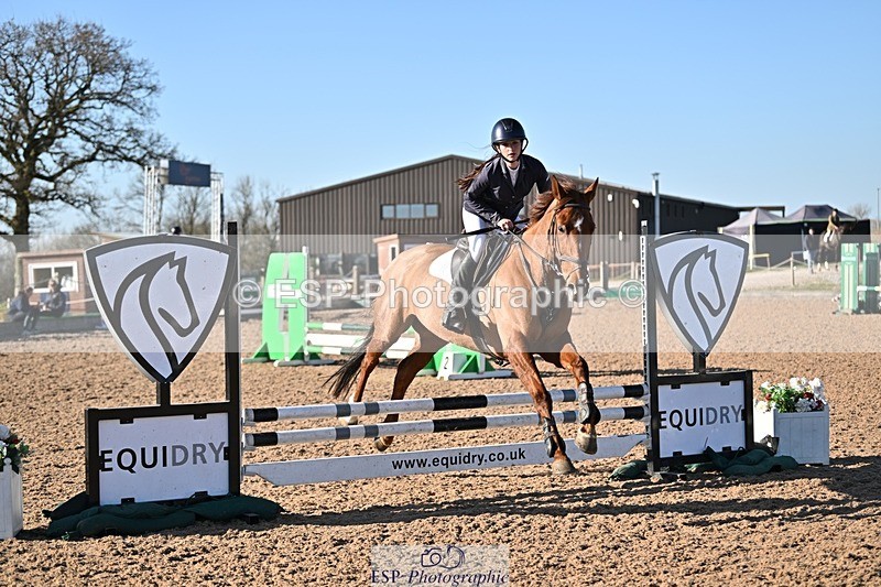 250401-171635-00337 - 70cm classes