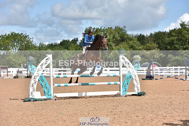 230806A-111614-01375 - Cls 17 Snr Discovery & 1m Open