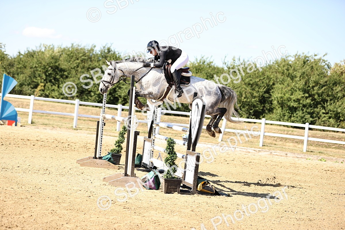 SBM_015572 - Class 16 - Senior foxhunter - 1.20m Open