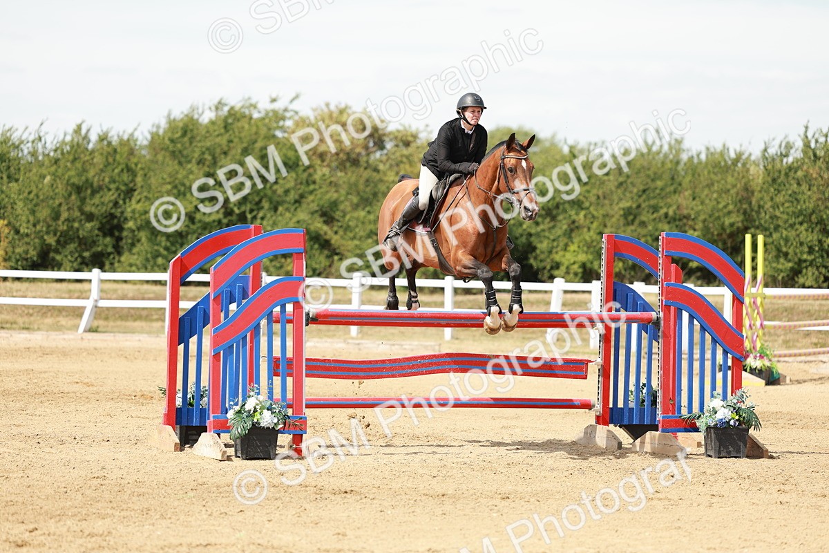 SBM_007990 - Class 4 - Senior Foxhunter - 1.20m Open