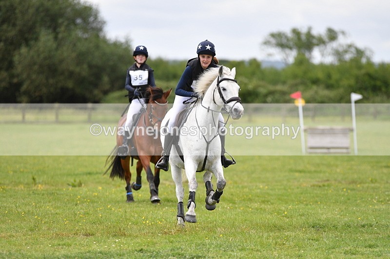 WJ5_3415 - Class 5 80cm Pairs