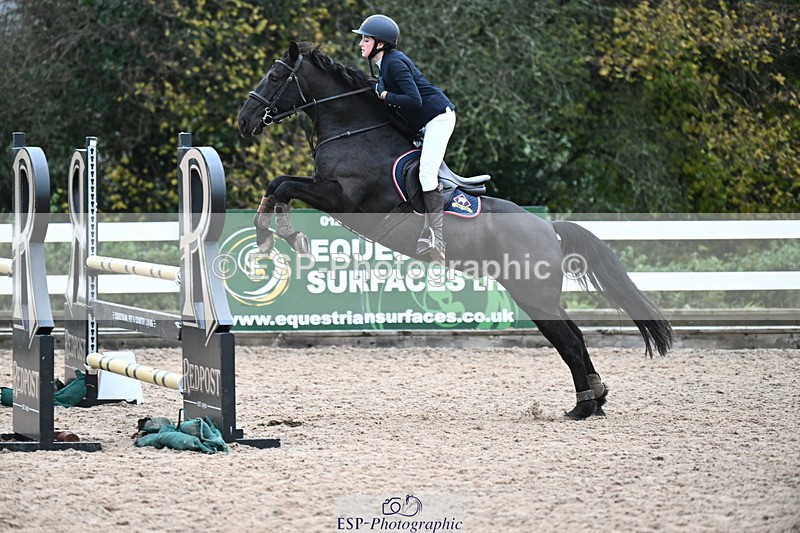 231118A-135745-03218 - Cls 9 Foxhunter & 1.10m Open