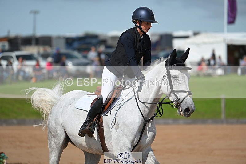 230721A-161021-07652 - Cls 10, 2 Star Big 1.45m Start to break