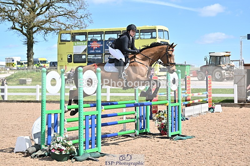 240418A-133109-03499 - Cls 13, 1 Star Bronze Tour 1.10m