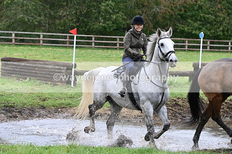 WJ6_6554 - Time at Photographer 12:41 to 13:05