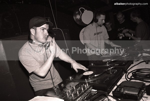 19 scratch perverts - Sub Tub @ music box 02.06.02