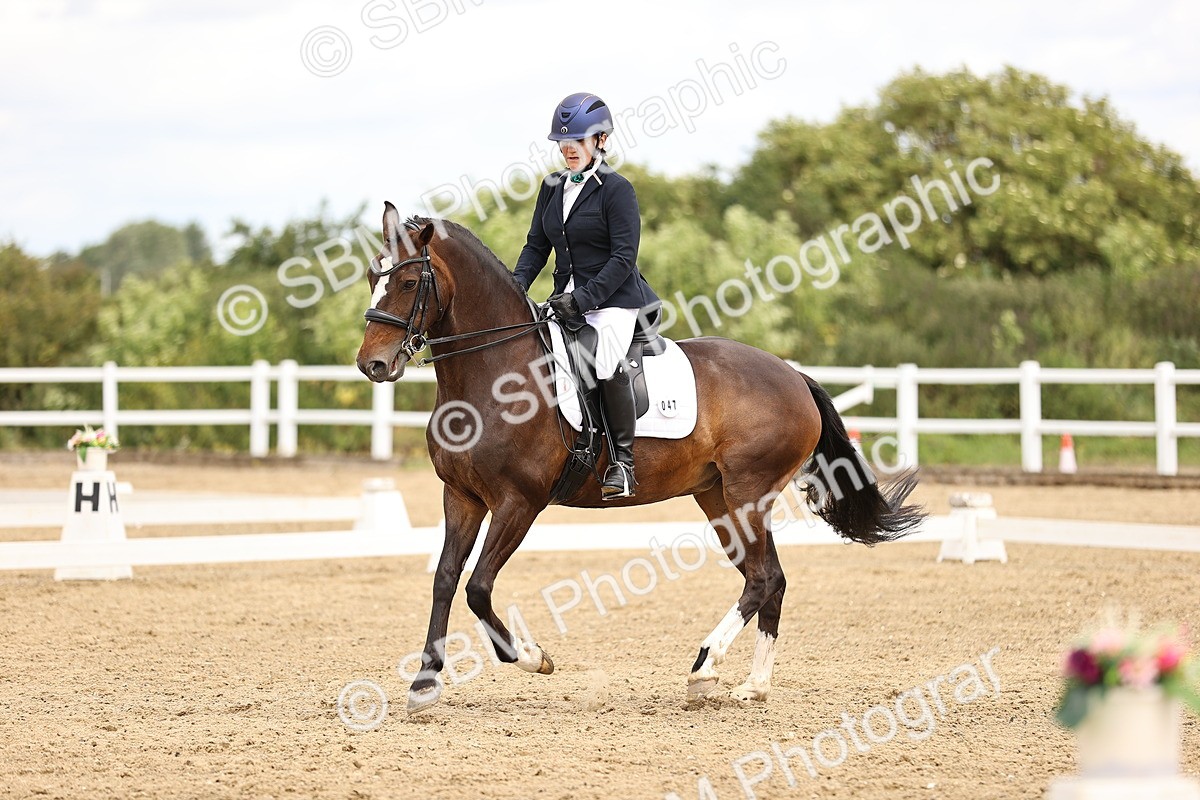 SBM_010384 - Class 8b - Medium 6 - 12.53-14.11