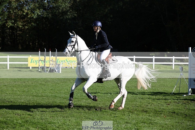 231022-105617-24848 - 651-RATHNAGREW.GREY.TEX-Nicola.Horsley-gubbins-TrotUp+SJ