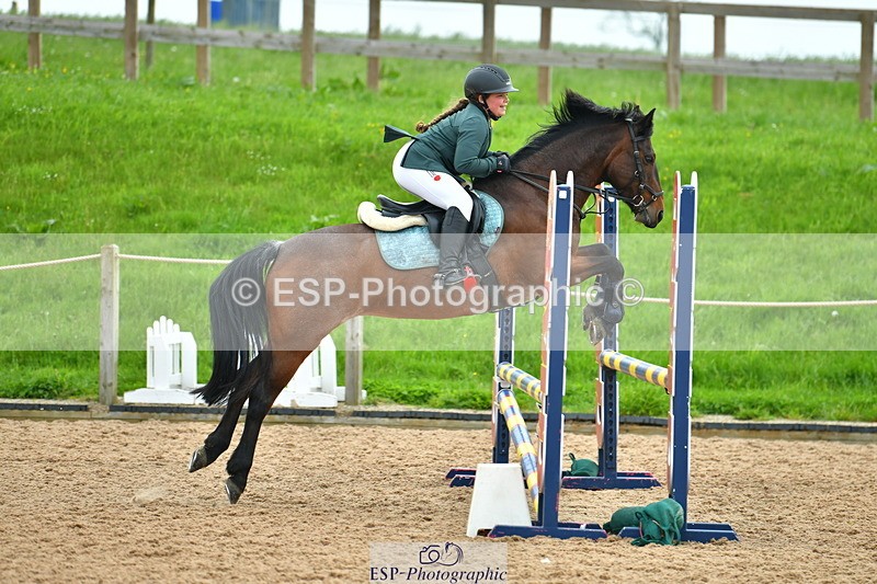 230513A-093335-00121 - Cls 11 Stepping Stones 128+138cm