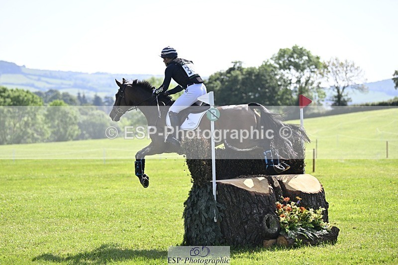 240525-093350-11943 - 301-CAMOUFLAGE-Alexander_Bragg