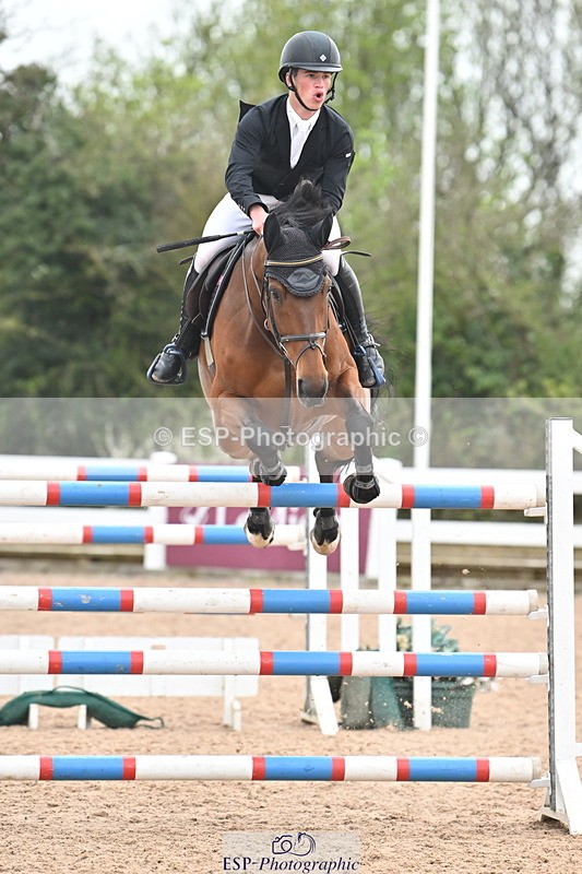 240406A-153611-04174 - Cls 17 National 1.30m Open