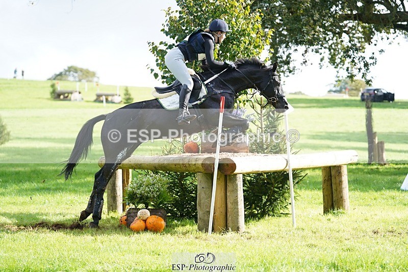 231020-114912-06982 - 053-WISHING.TIME-Holly.Law-XC