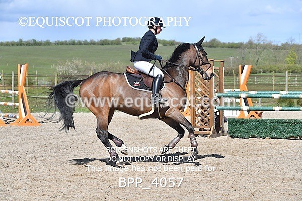 BPP_4057 - CLASS 6 FRI Senior Newcomers/ 1.10m Open