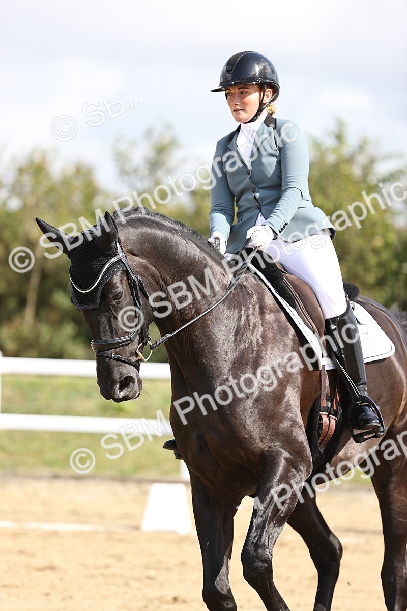 SBM_016078 - Class 14 - Novice 23 - 10.29-11.32