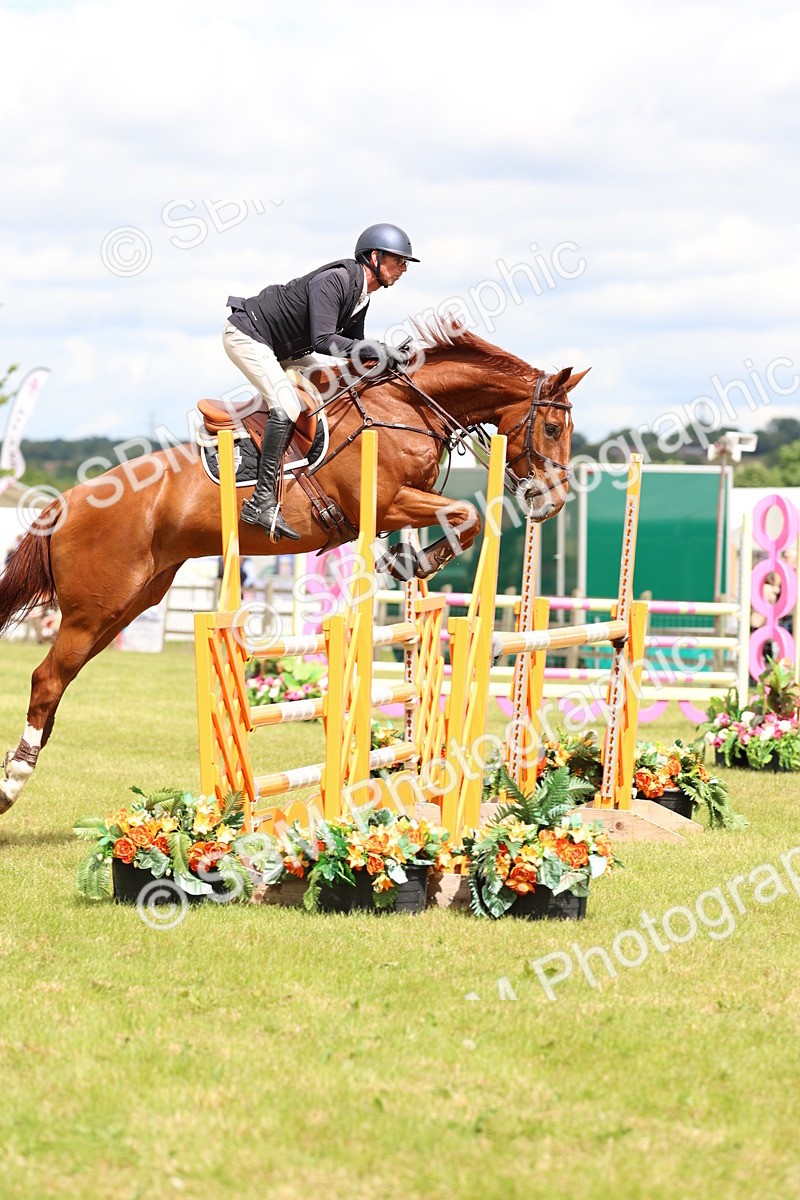 SBM_13902 - Class 206 - Senior Newcomers - 1.10m Open