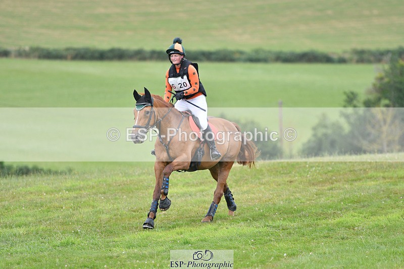 240804-163859-17458 - 620-Alana_Shapland-FOREVER_AUTUMN_DS