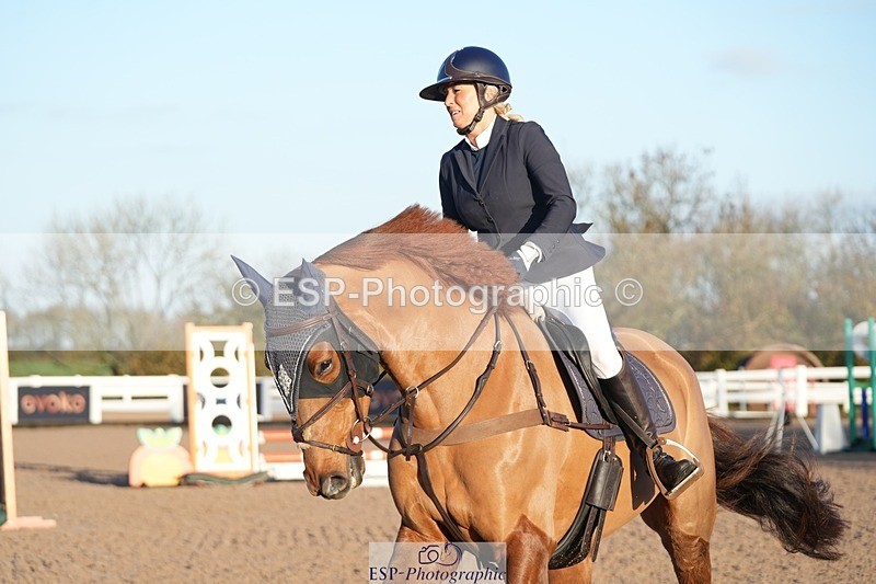 251108-083913-01795 - Cls 9 British Novice and 90cm Open