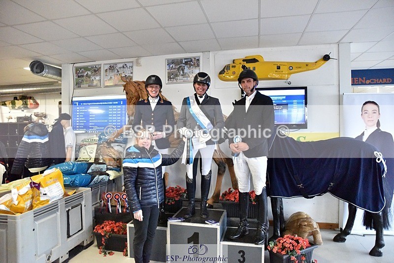 250215-131542-03680 - Medium Silver Presentations