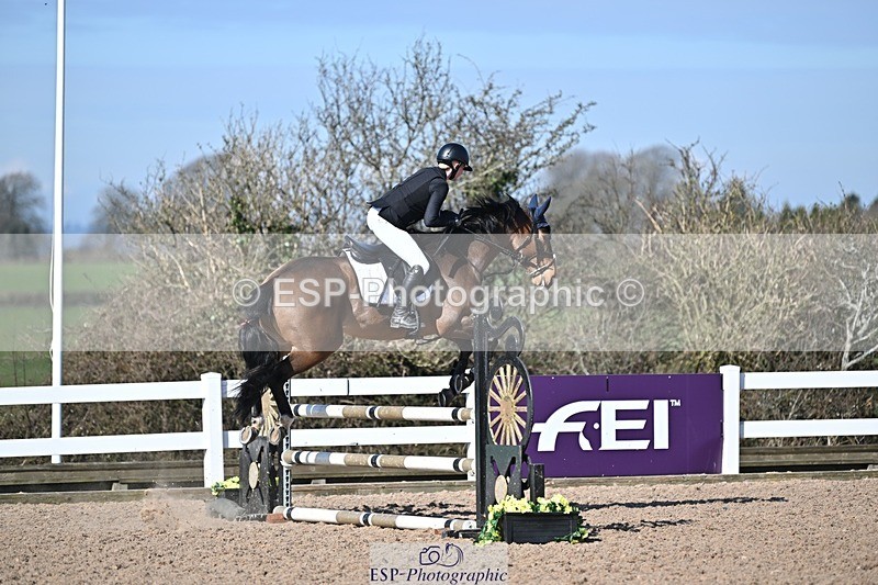 250314-110345-00165 - Cls 2 British Novice and 90cm