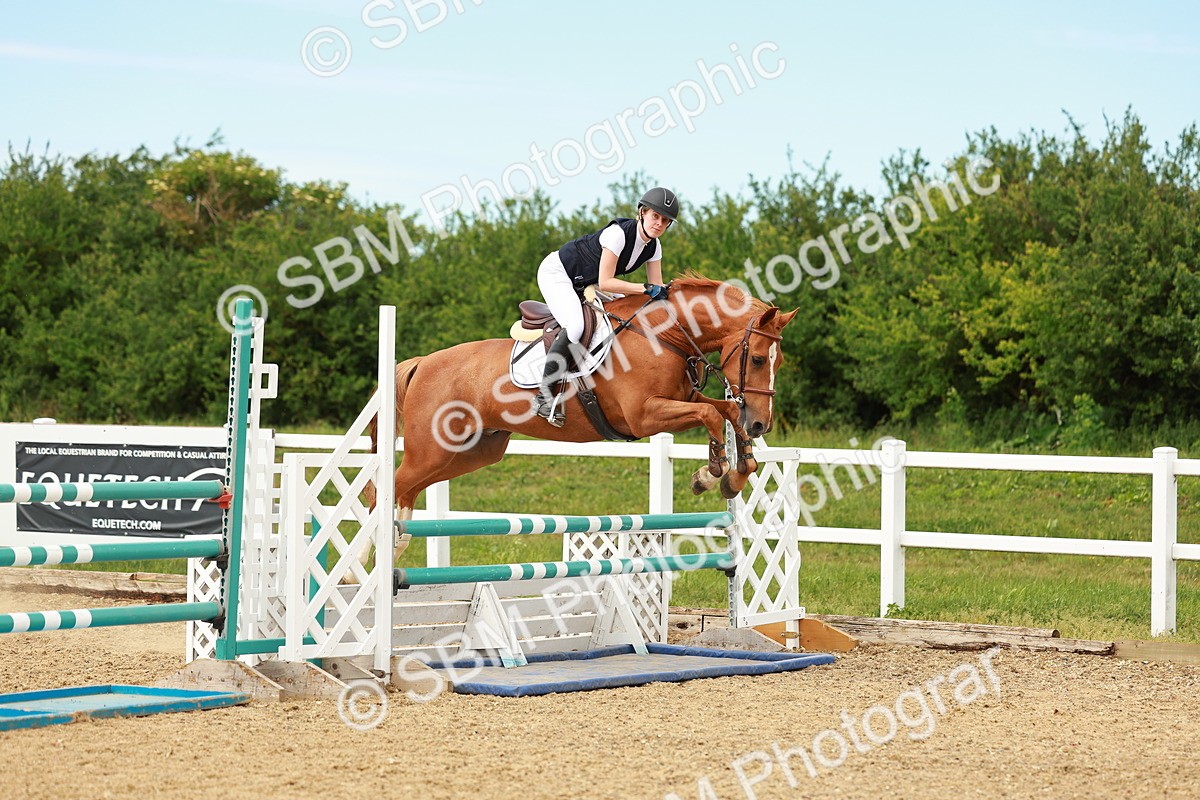 SBM_002309 - Class 4 - Senior Newcomers - 1.10m