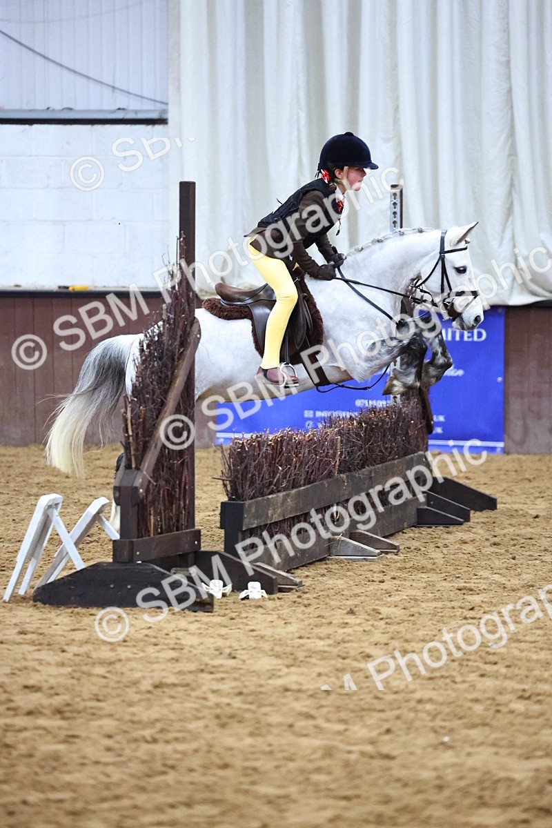 SBM_003152 - Class 35 - 60cm Training Stakes