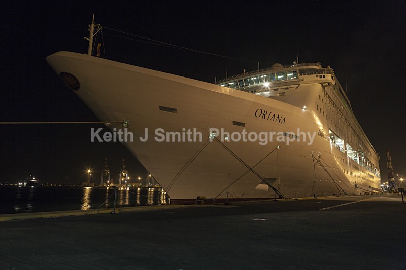 YR6M9374 - Worldwide